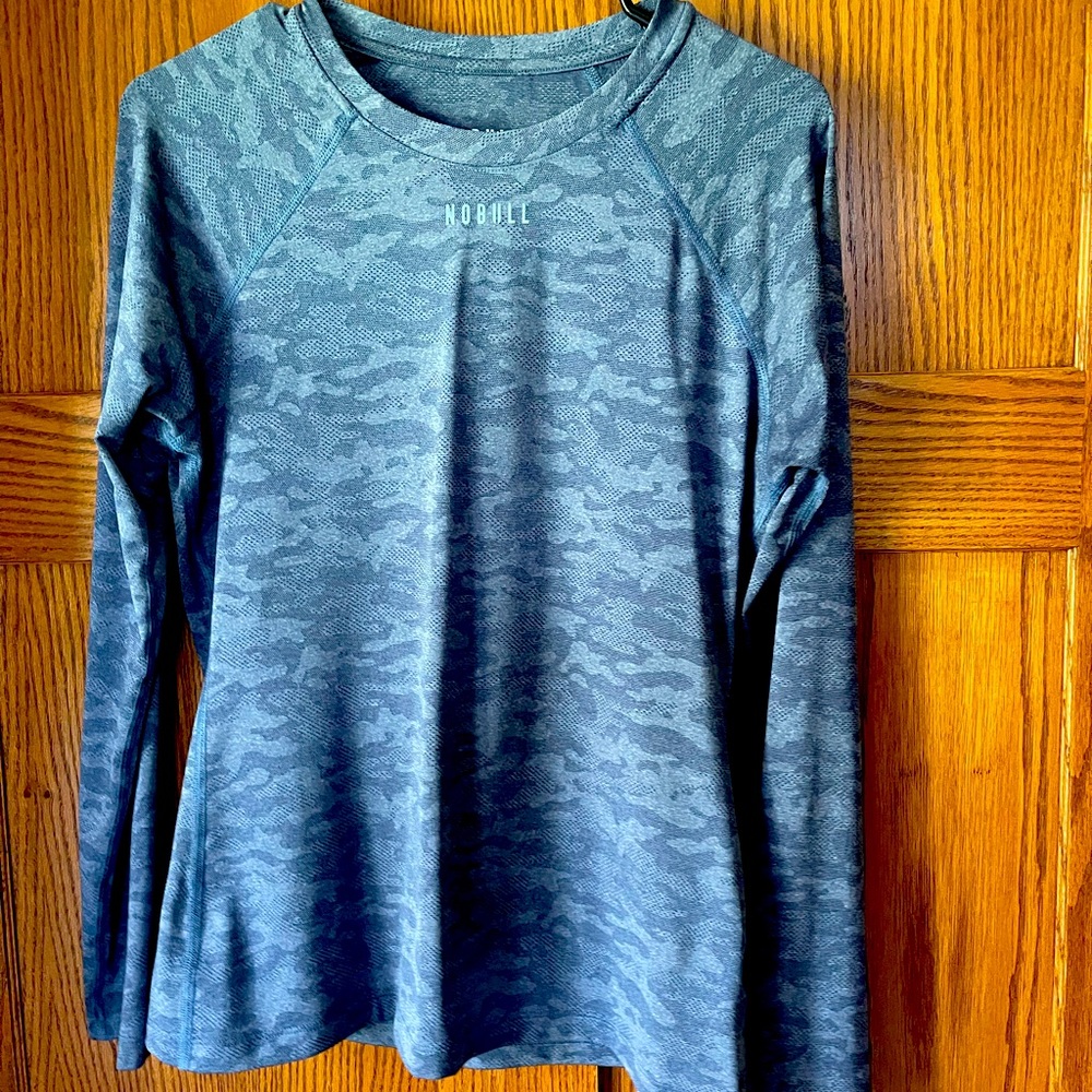 Womens Nobull long sleeve